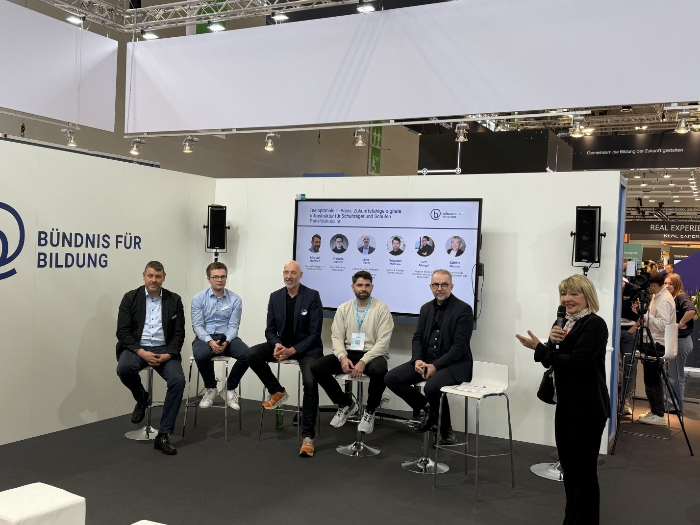 Panel-Veranstaltung beim Gemeinschaftsstand "Bündnis für Bildung"